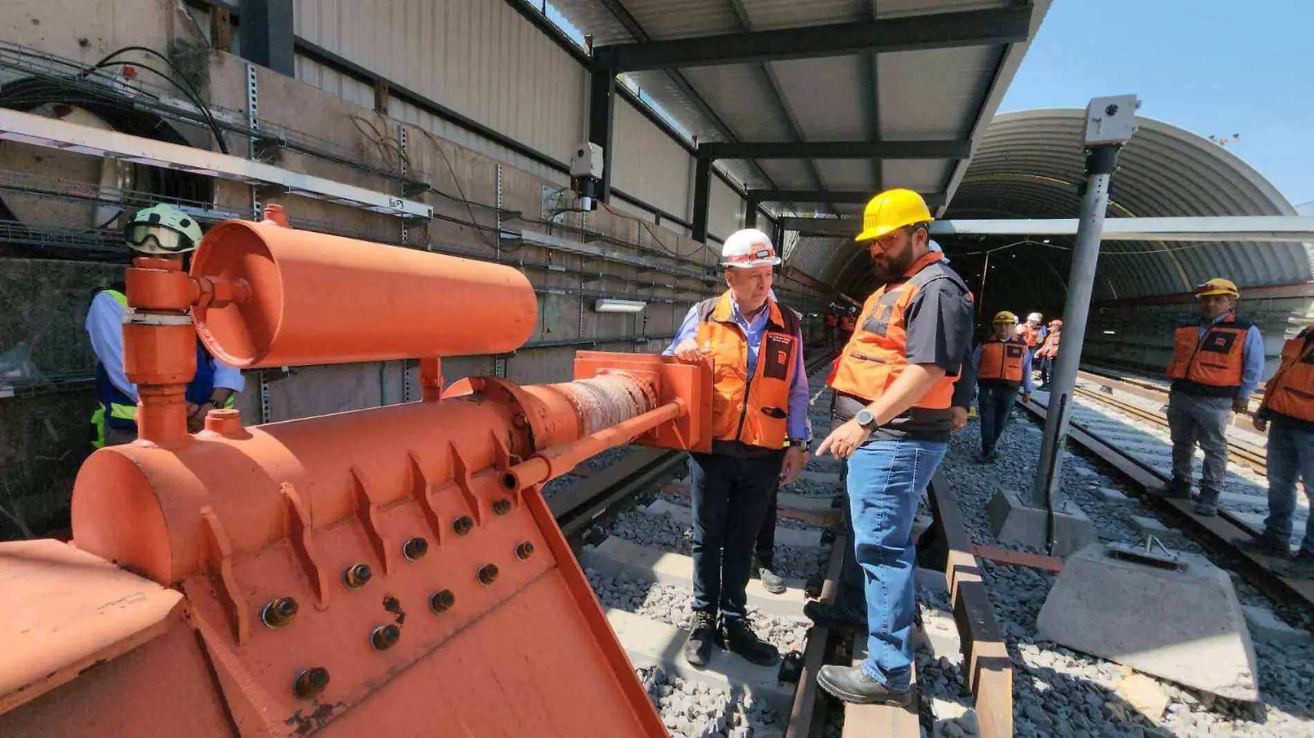 Supervisa director del STC Metro modernización de Línea 1 en el “tapón” de Pantitlán